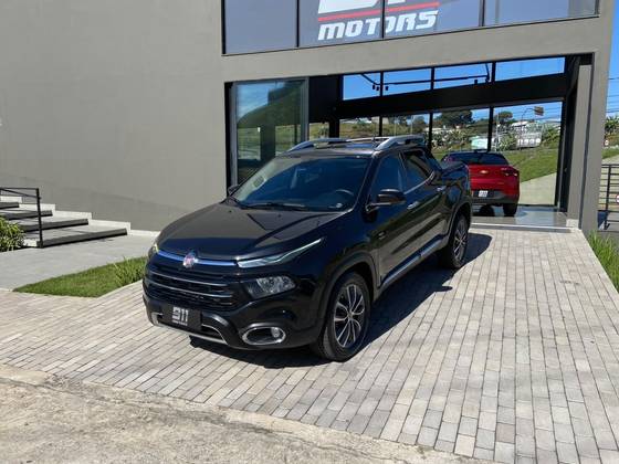 FIAT TORO 2.0 16V TURBO DIESEL VOLCANO 4WD AT9 FIAT TORO 2.0 16V TURBO DIESEL VOLCANO 4WD AT9